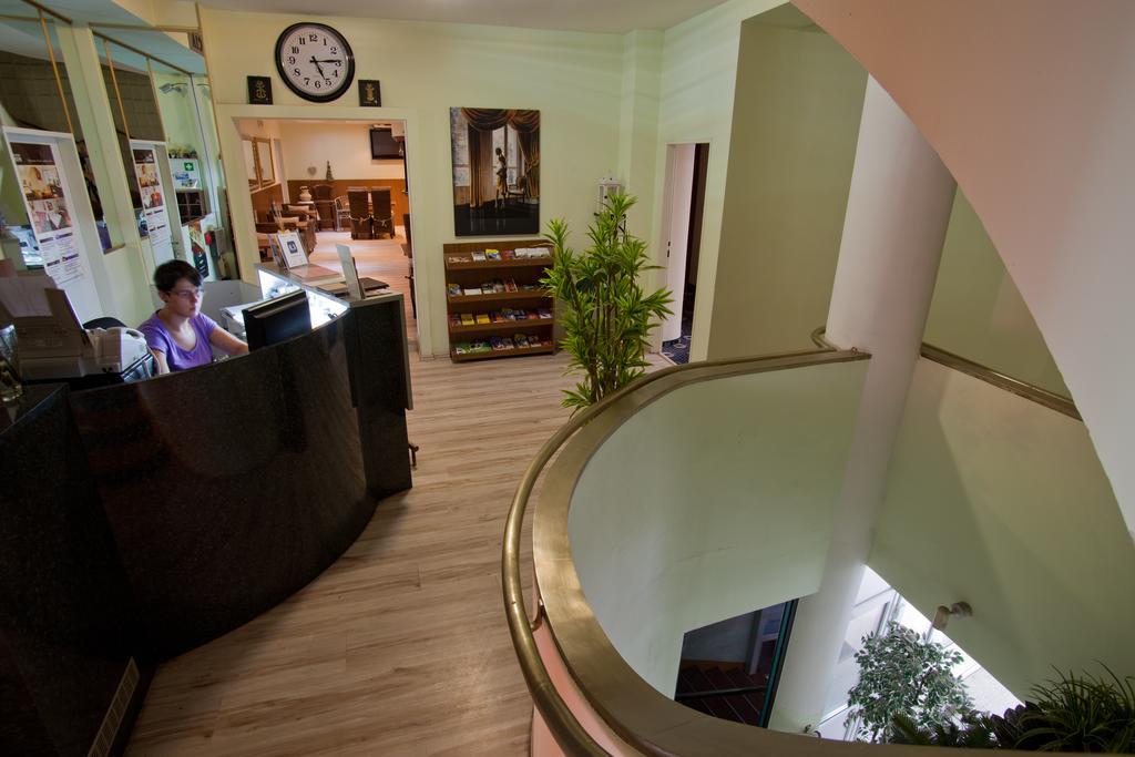 Penzion Gremium Hotel Bratislava Exterior photo