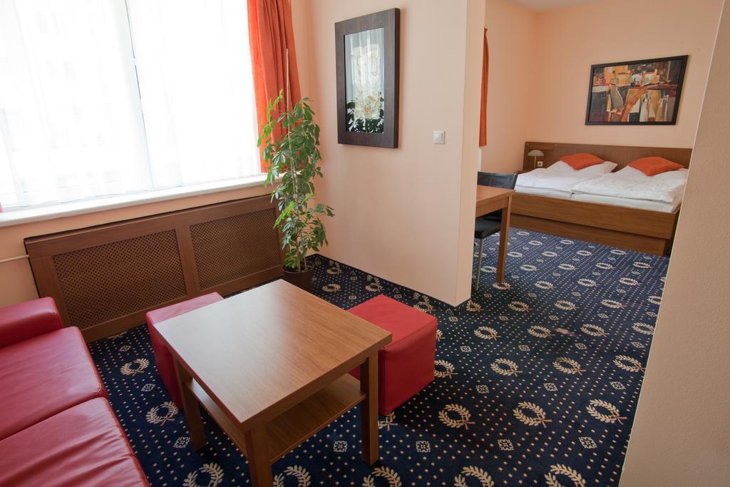 Penzion Gremium Hotel Bratislava Exterior photo